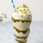 Przepis na pistacjowe latte z syropem pistacjowym od MONIN